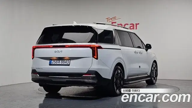 Kia Carnival 2024 — Фото 2/20