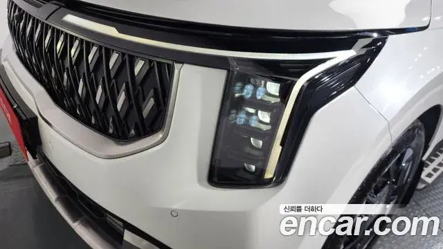 Kia Carnival 2024 — Photo 19/36
