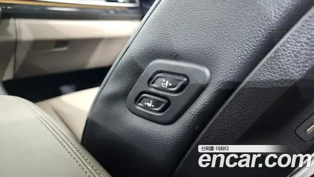 Kia Carnival 2024 — Photo 17/36