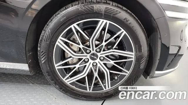 Genesis G90 2022 — Şəkil 28/33