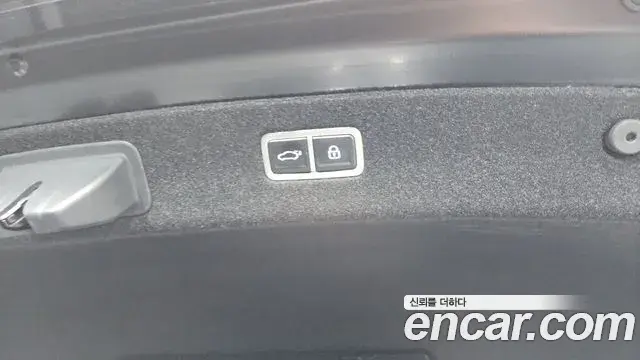 Genesis G90 2022 — Şəkil 10/33