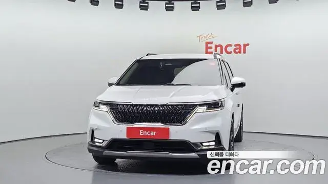 Kia Carnival 2022 — Фото 2/20