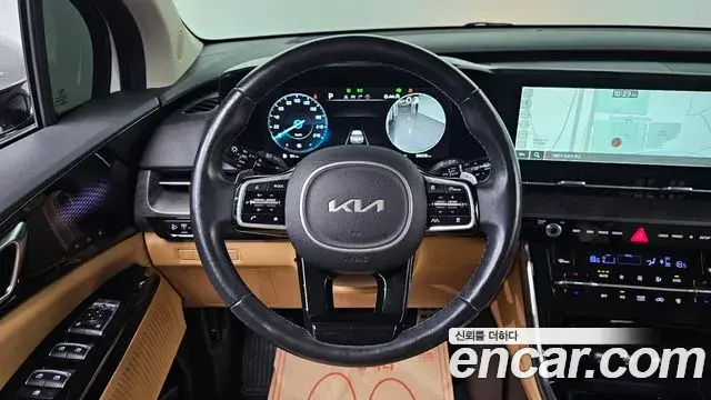 Kia Carnival 2022 — Фото 12/20