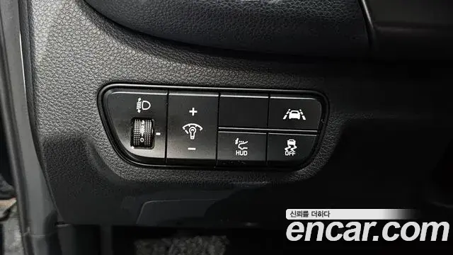 Kia Seltos 2019 — ფოტო 9/20