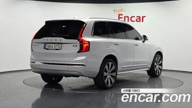 Volvo XC90 2022 — ფოტო 6/20