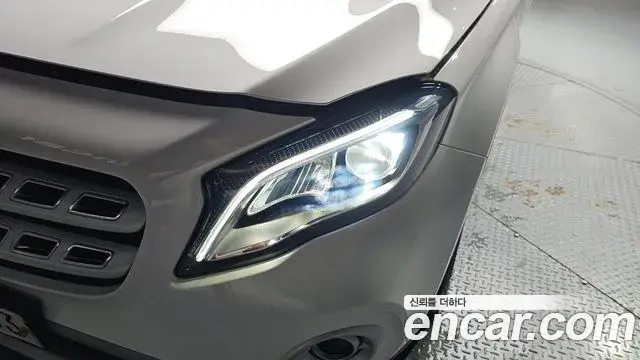 Mercedes-Benz GLA-Class 2019 — Photo 3/32