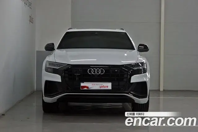 Audi Q8 2022 — Şəkil 1/20