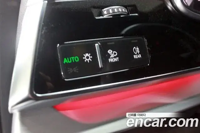 Audi Q8 2022 — Şəkil 20/20