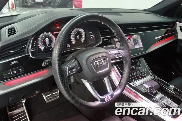 Audi Q8 2022 — Şəkil 7/20