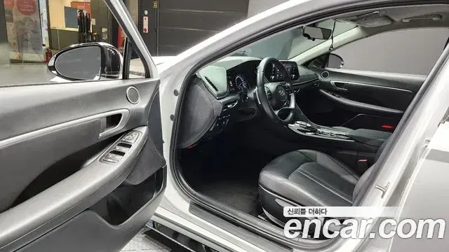 Hyundai Sonata 2022 — Фото 10/20