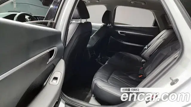 Hyundai Sonata 2022 — Фото 12/20