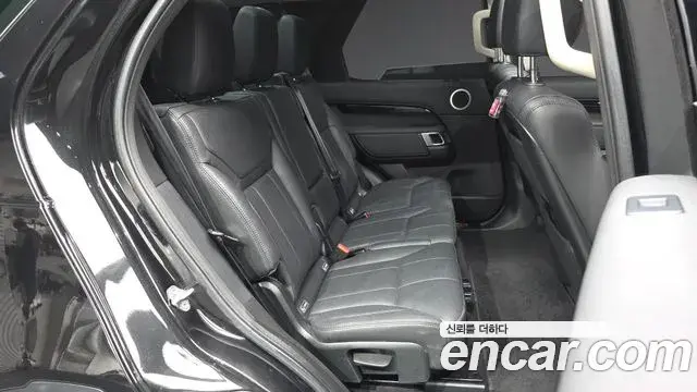 Land Rover Discovery 5 2018 — Photo 10/20