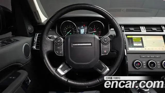 Land Rover Discovery 5 2018 — Photo 3/20