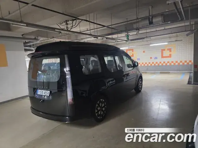 Hyundai Staria 2025 — Şəkil 12/14