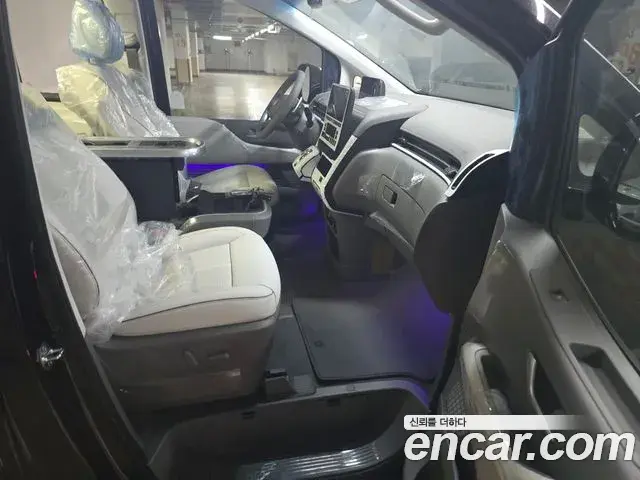 Hyundai Staria 2025 — Şəkil 3/14