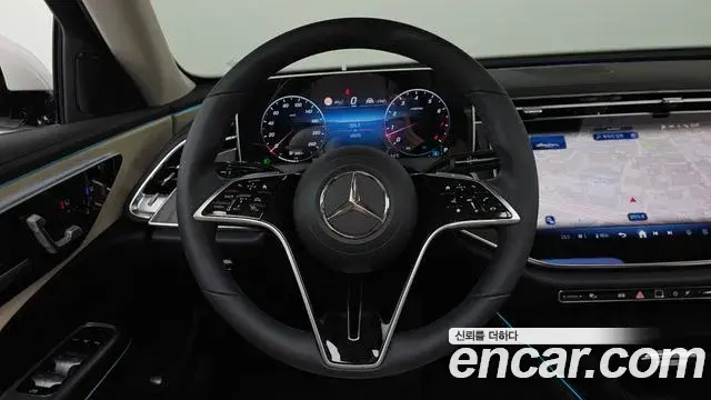 Mercedes-Benz E-Class 2025 — ფოტო 7/20
