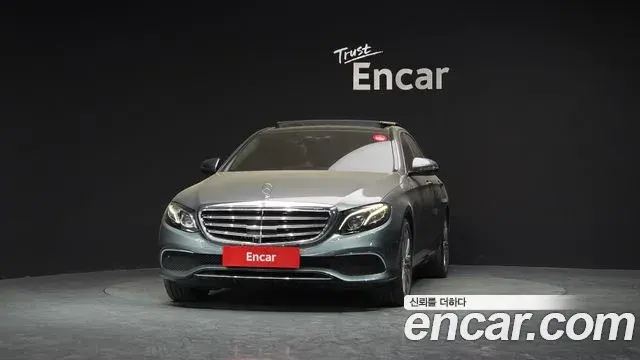 Mercedes-Benz E-Class 2019 — Şəkil 8/20
