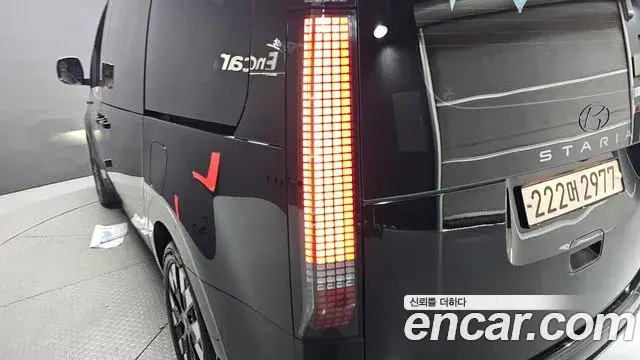 Hyundai Staria 2025 — Şəkil 22/34