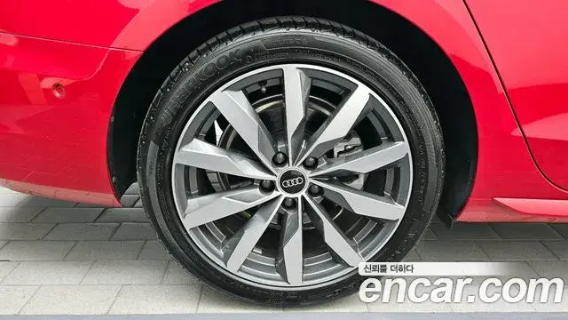 Audi A4 2023 — ფოტო 2/35