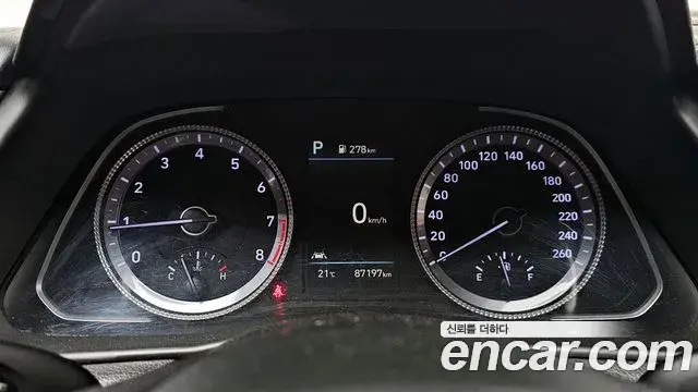 Hyundai Sonata 2022 — Фото 8/20