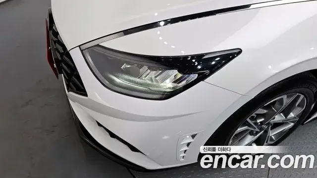 Hyundai Sonata Hybrid 2022 — Şəkil 20/31