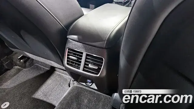 Hyundai Sonata Hybrid 2022 — Şəkil 19/31