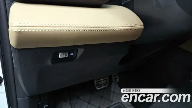 Renault Samsung Grand Koleos 2024 — ფოტო 12/27