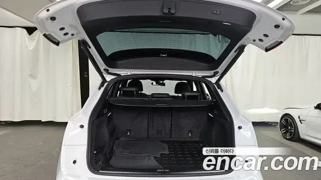 Audi Q5 2020 — Фото 19/20
