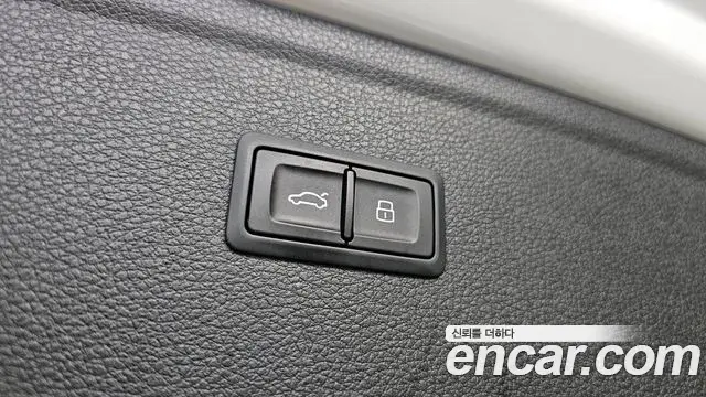 Audi Q5 2020 — Photo 19/34