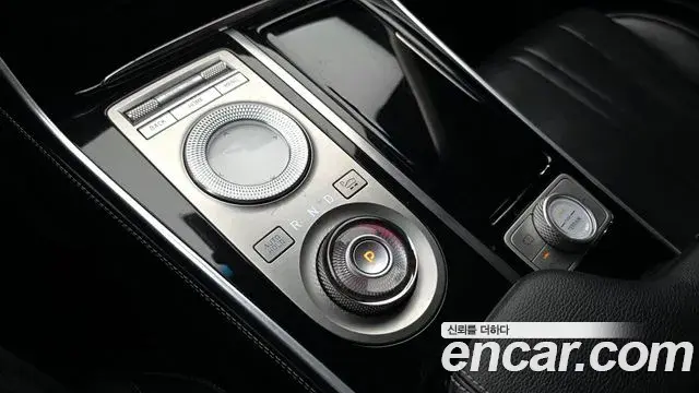 Genesis GV80 2020 — Фото 9/20