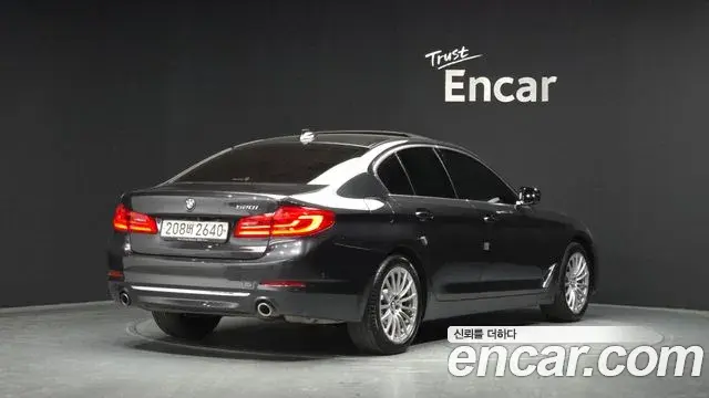BMW 5 Series 2019 — Şəkil 2/20