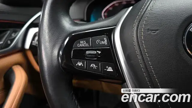 BMW 5 Series 2019 — Şəkil 11/20