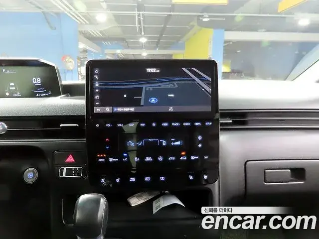 Hyundai Staria 2021 — ფოტო 15/20
