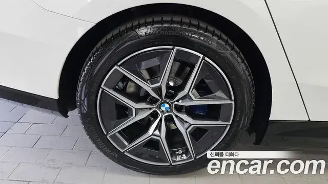 BMW i5 2026 — Photo 2/20