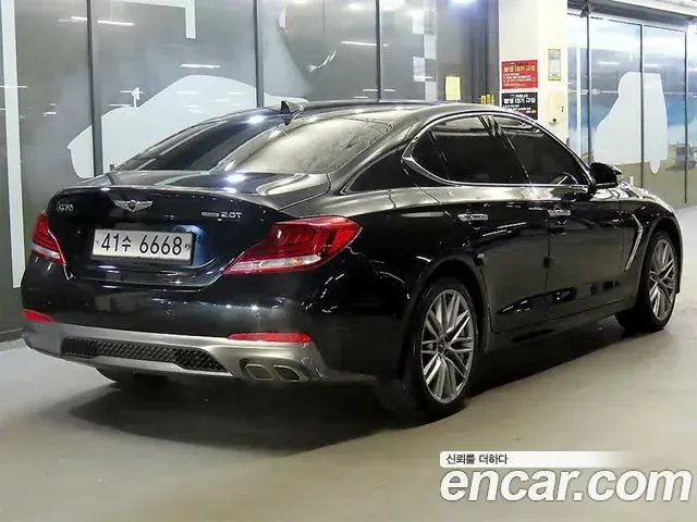 Genesis G70 2019 — Photo 1/20