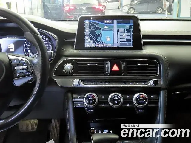 Genesis G70 2019 — Photo 19/20