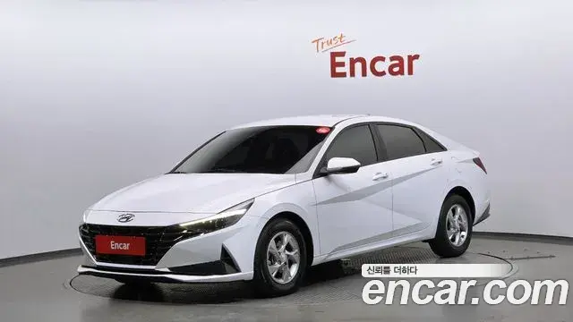 Hyundai The New Avante Hybrid 2021 — Photo 4/20