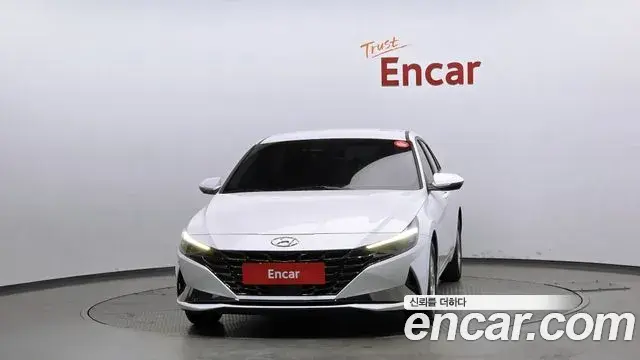 Hyundai The New Avante Hybrid 2021 — Photo 6/20