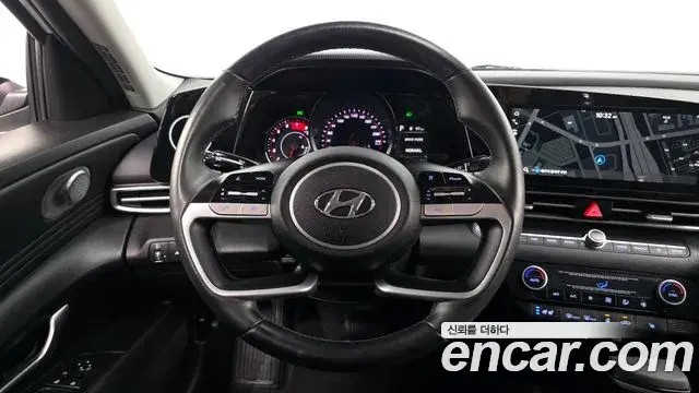 Hyundai The New Avante Hybrid 2021 — Photo 12/20