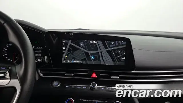 Hyundai The New Avante Hybrid 2021 — Photo 15/20