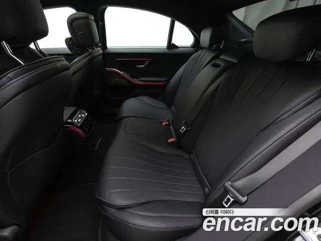 Mercedes-Benz S-Class 2025 — Photo 19/20