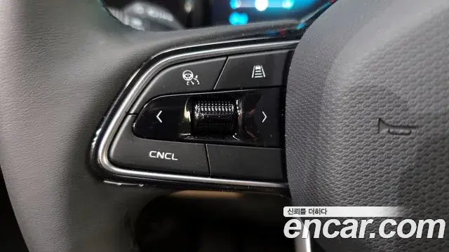 Renault Samsung Grand Koleos 2025 — Photo 24/32