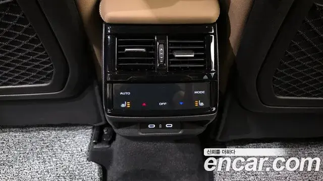 Renault Samsung Grand Koleos 2025 — Photo 9/32