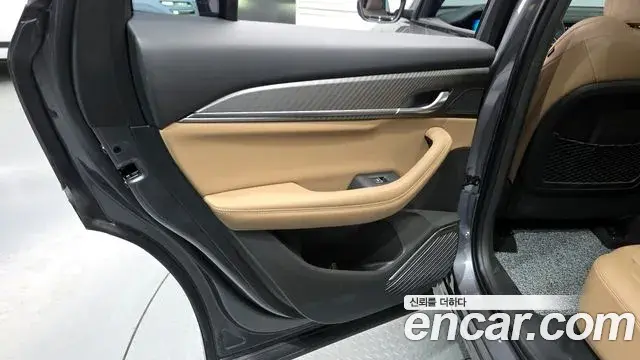 Renault Samsung Grand Koleos 2025 — Photo 17/32