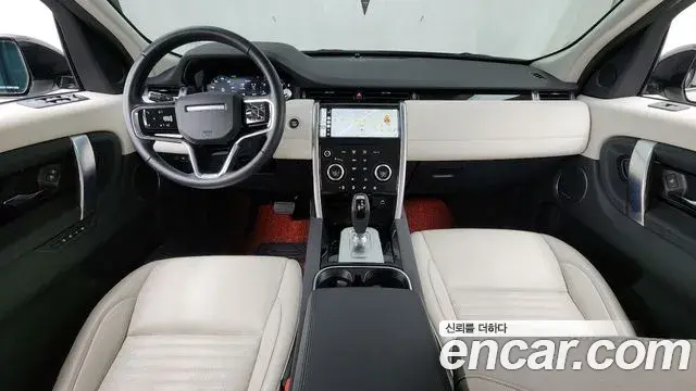 Land Rover Discovery Sport 2021 — Фото 7/20