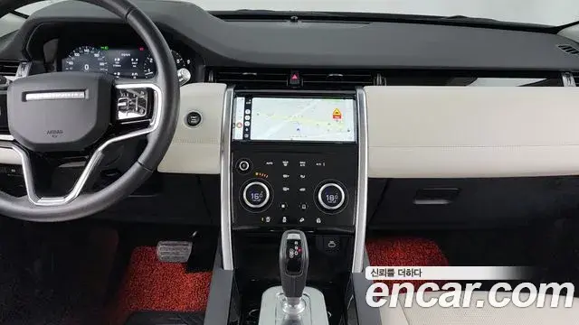 Land Rover Discovery Sport 2021 — Фото 14/20