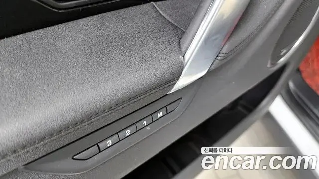 Land Rover Discovery Sport 2021 — Photo 5/36