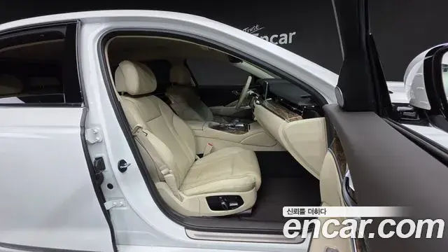 Kia The K9 2021 — Photo 10/20