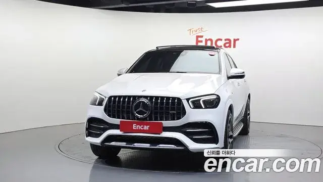 Mercedes-Benz GLE-Class 2023 — Photo 10/20