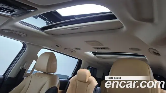 Kia Carnival 2022 — Фото 18/20